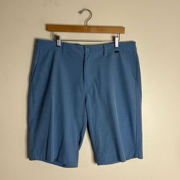 Travis Mathew Other - Travis Mathew mens performance wear lightweight golf style shorts size 36